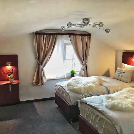 Golden Gapa Central Holiday House 14 * גרמיש-פרטנקירכן