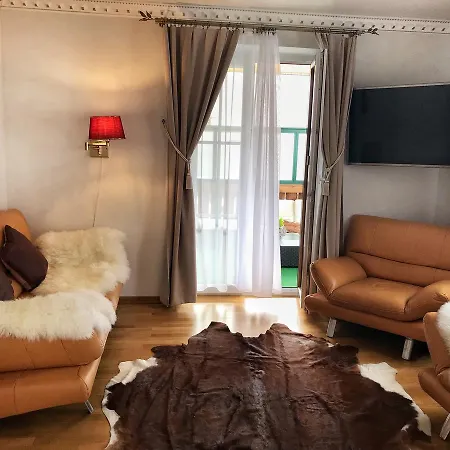 Golden Gapa Central Holiday House 14 דירה גרמיש-פרטנקירכן
