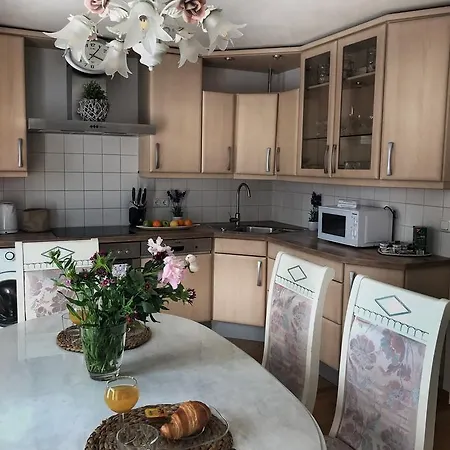 Golden Gapa Central Holiday House 14 דירה גרמיש-פרטנקירכן