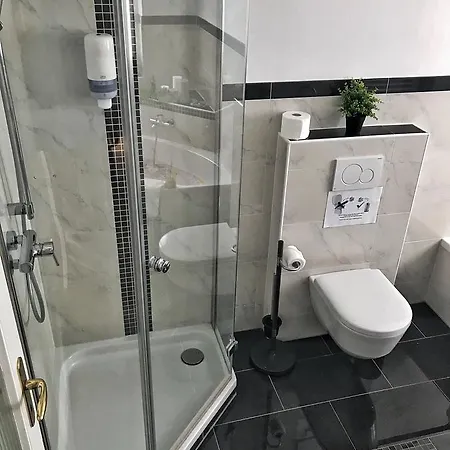 Golden Gapa Central Holiday House 14 גרמיש-פרטנקירכן